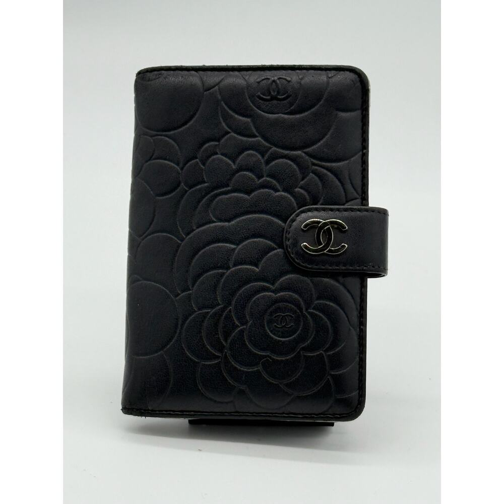 Chanel  Lambskin L-Zip Pocket Wallet Black*Camilla Flower Embossed*HOT! COA
